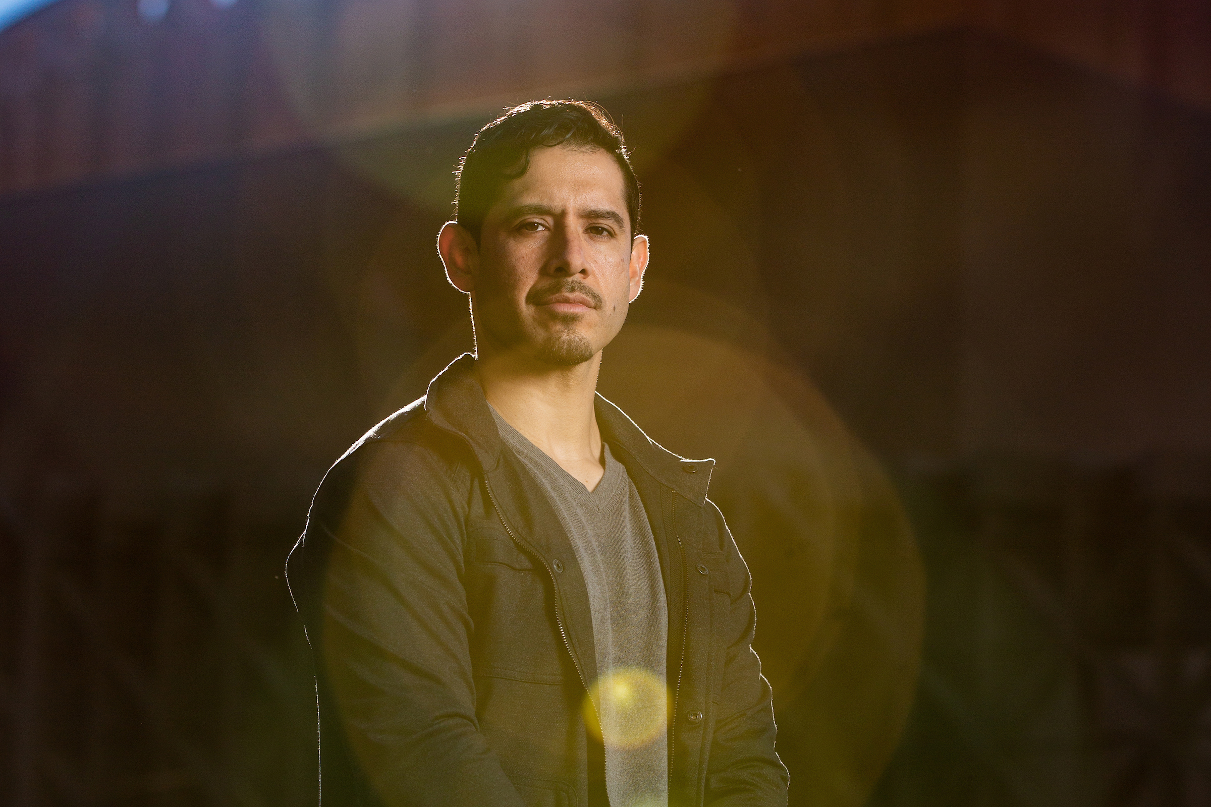 Alexander Aviña